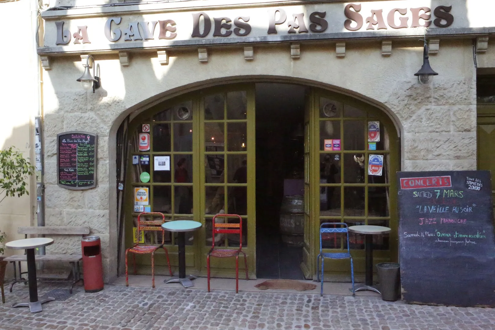 La Cave Des Pas Sages
